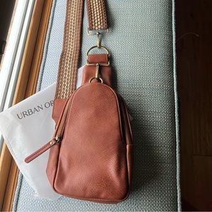 NWOT Urban Originals Liberty sling Bag never used . From Anthropolige.